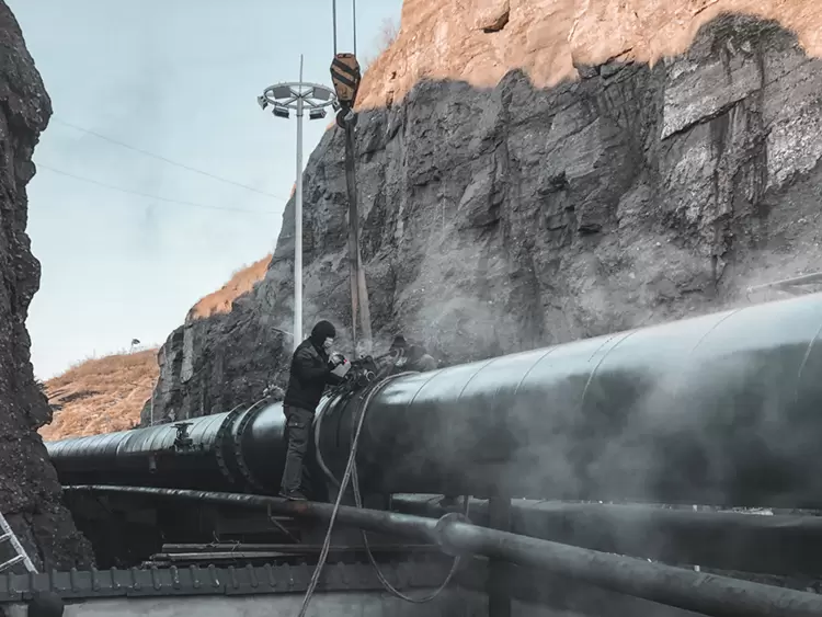 Máy cắt nguội ống loại xích