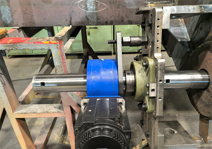 Áp dụng máy nhàm chán trong cần cẩu cổng thông tin