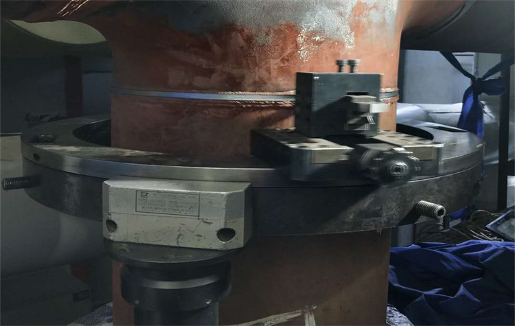 Ống vách 120mm ------ Công việc bảo trì tại Nhà máy điện