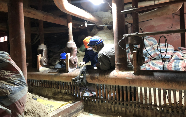 Công việc sửa chữa tại Nhà máy điện, Đường ống thành dày-An Huy