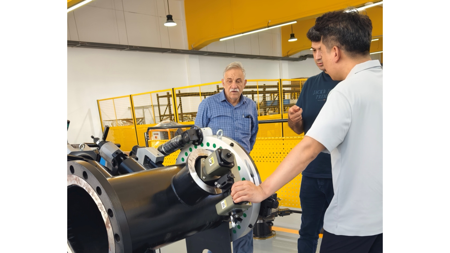 thiết bị gia công mặt bích tại chỗ